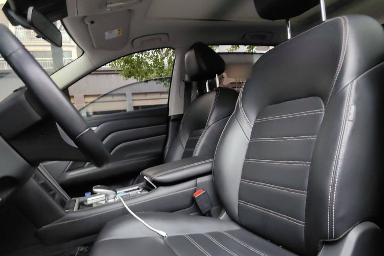Used Venucia Star 2020 260T Automatic 48V Mild Hybrid Turbocharged Star Edition Left Front Seat