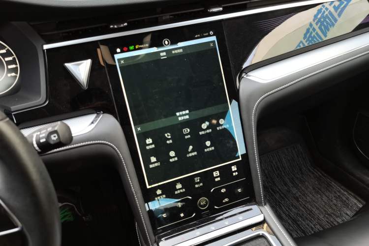 Used Venucia Star 2020 260T Automatic 48V Mild Hybrid Turbocharged Starry Edition Audio And AC Panel