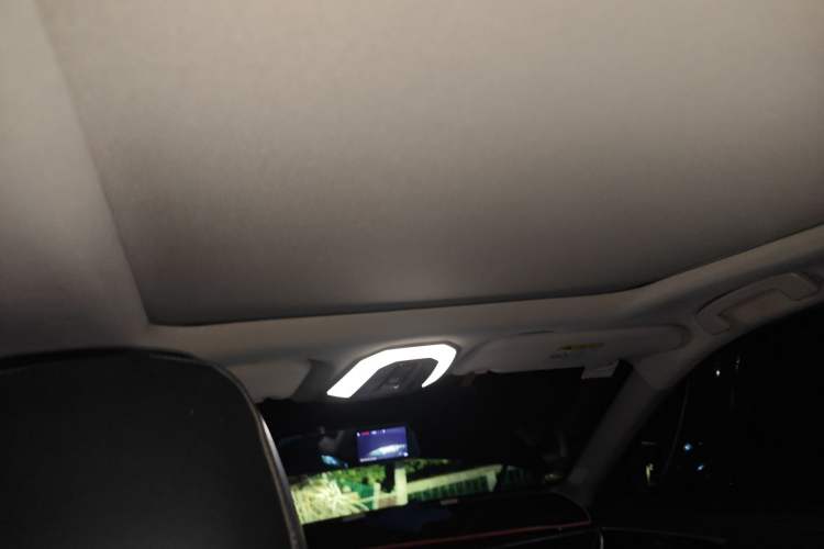 Used Venucia Star 2020 260T Automatic 48V Mild Hybrid Turbocharged Star Edition Headliner