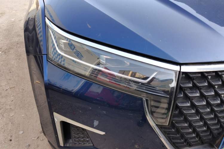 Used Venucia Star 2020 260T Automatic 48V Mild Hybrid Turbocharged Starry Edition Right Front Headlight