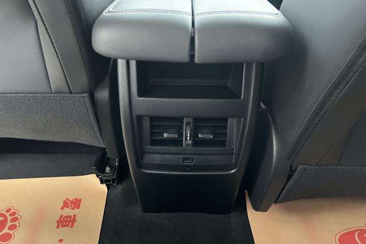 Used Venucia Star 2020 260T Automatic 48V Mild Hybrid Turbocharged Star Edition Exterior 6