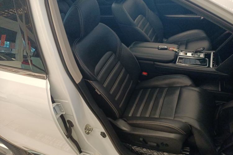 Used Venucia Star 2023 260T Starful Achievement Edition Pro Right Front Seat