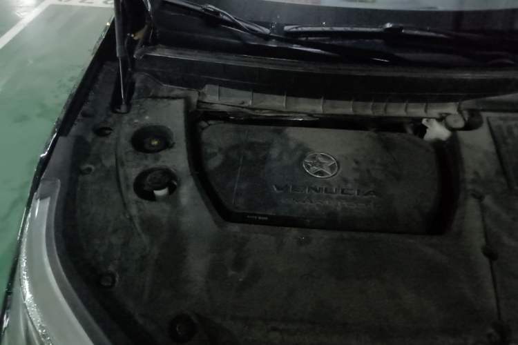 Used Venucia Star 2020 260T Automatic 48V Mild Hybrid Turbocharged Star Edition Engine Bay Right