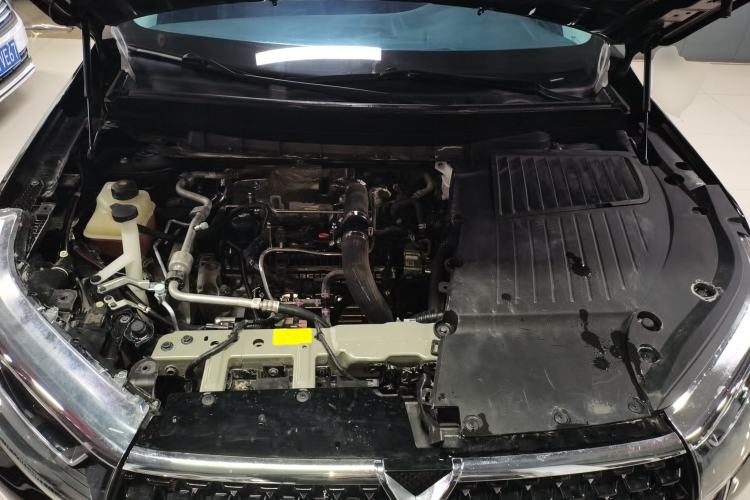Used Venucia Star 2020 260T Automatic 48V Mild Hybrid Turbocharged Star Edition Engine Bay