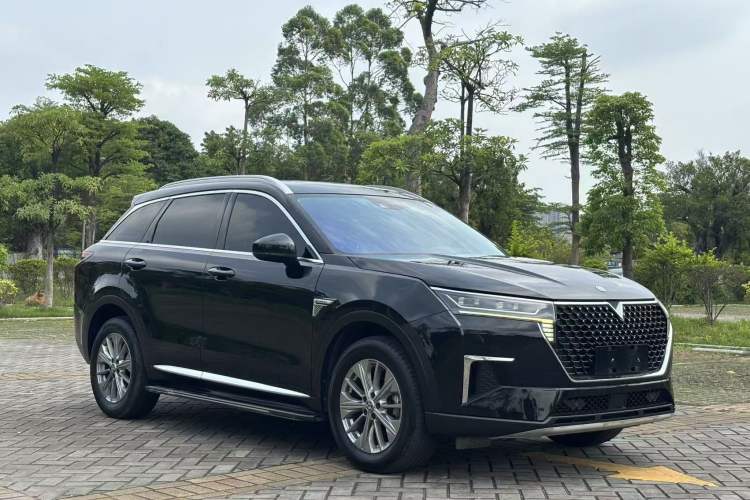 Used Venucia Star 2020 260T Automatic 48V Mild Hybrid Turbocharged Star Edition Exterior 2