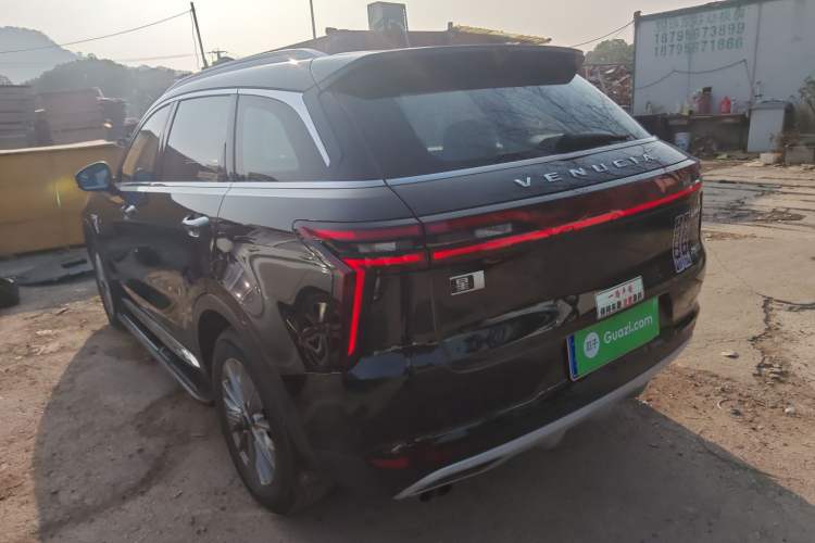 Used Venucia Star 2020 260T Automatic 48V Mild Hybrid Turbocharged Star Edition Exterior 3