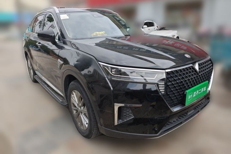 Used Venucia Star 2020 260T Automatic 48V Mild Hybrid Turbocharged Star Edition Front Right 45 Deg
