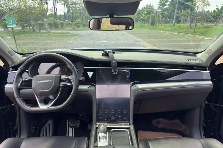 Used Venucia Star 2020 260T Automatic 48V Mild Hybrid Turbocharged Star Edition Interior 2