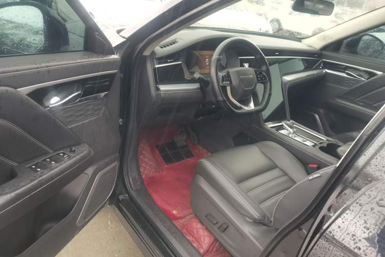 Used Venucia Star 2020 260T Automatic 48V Mild Hybrid Turbocharged Star Edition Interior 2