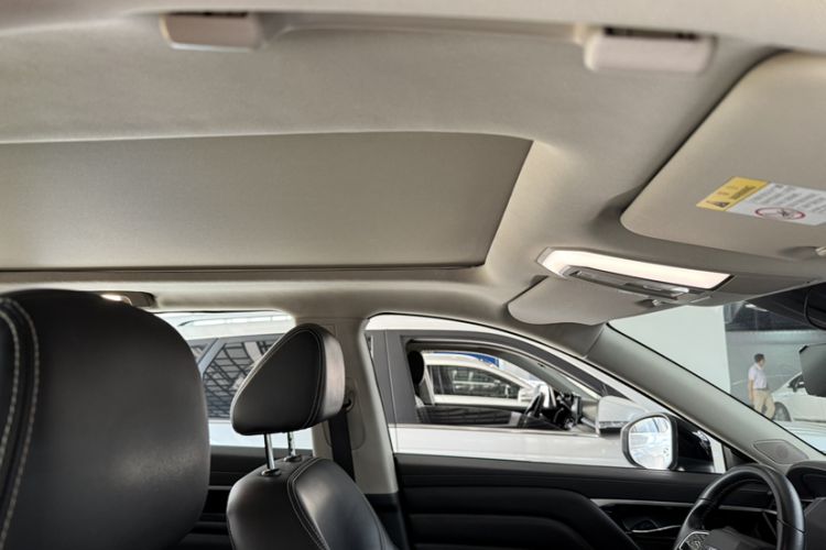 Used Venucia Star 2020 260T Automatic 48V Mild Hybrid Turbocharged Star Edition Interior 5
