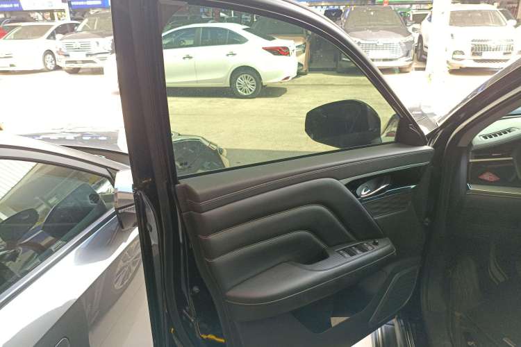 Used Venucia Star 2020 260T Automatic 48V Mild Hybrid Turbocharged Star Edition Interior 7