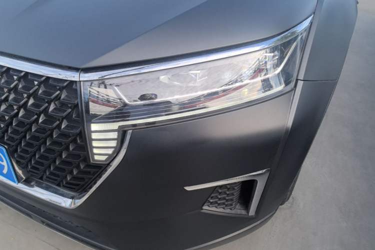 Used Venucia Star 2020 260T Automatic 48V Mild Hybrid Turbocharged Starry Edition Left Front Headlight