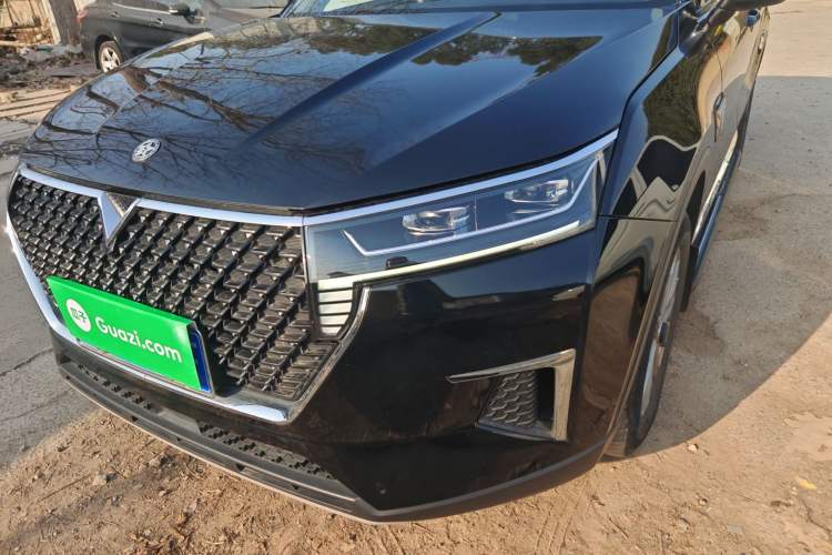 Used Venucia Star 2020 260T Automatic 48V Mild Hybrid Turbocharged Star Edition Left Front Headlight