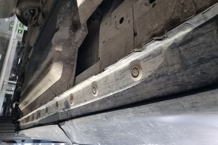 Used Venucia Star 2020 260T Automatic 48V Mild Hybrid Turbocharged Star Edition Left Side Sill
