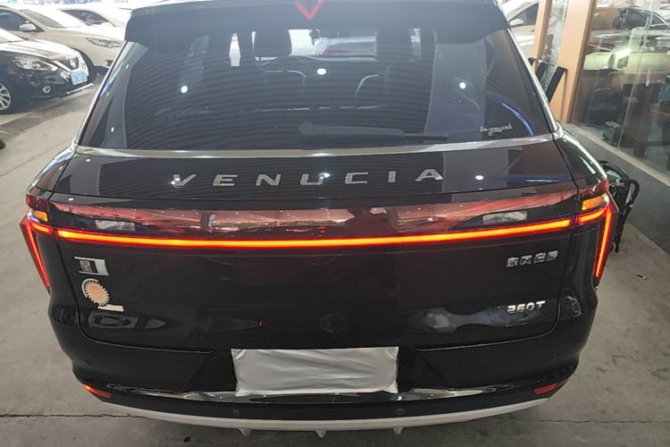 Used Venucia Star 2020 260T Automatic 48V Mild Hybrid Turbocharged Star Edition Rear
