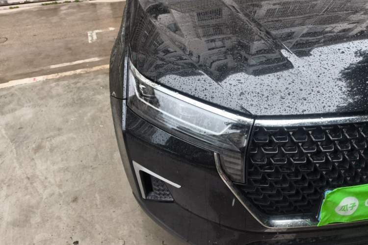 Used Venucia Star 2020 260T Automatic 48V Mild Hybrid Turbocharged Starry Edition Right Front Headlight