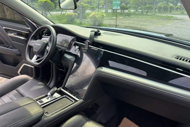 Used Venucia Star 2020 260T Automatic 48V Mild Hybrid Turbocharged Star Edition Right Front Seat