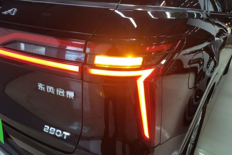 Used Venucia Star 2020 260T Automatic 48V Mild Hybrid Turbocharged Star Edition Right Rear Taillight