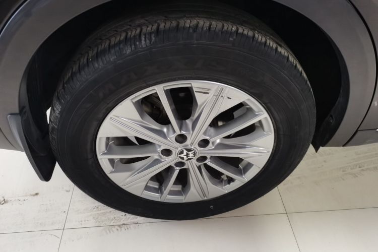Used Venucia Star 2020 260T Automatic 48V Mild Hybrid Turbocharged Star Edition Right Rear Wheel Hub