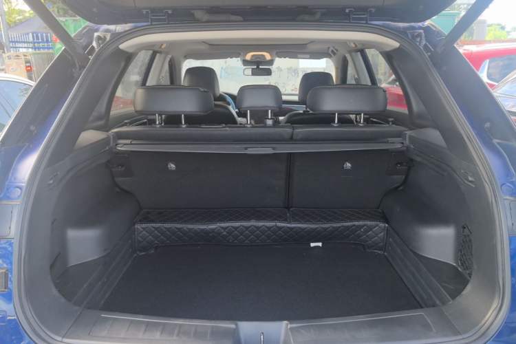 Used Venucia Star 2020 260T Automatic 48V Mild Hybrid Turbocharged Starry Edition Trunk