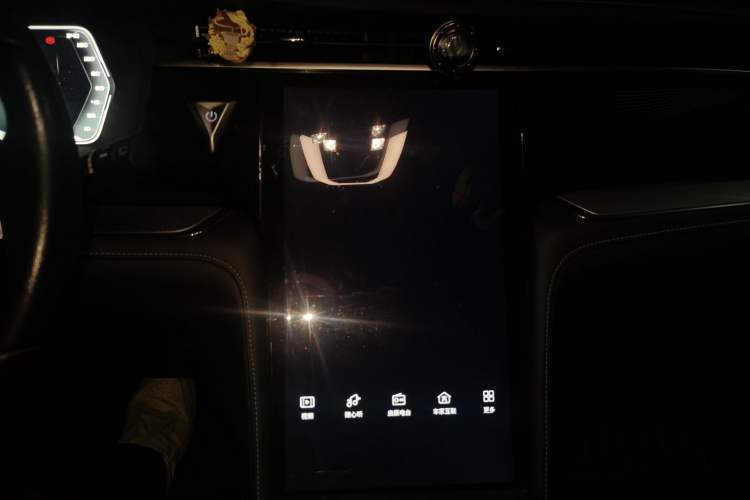 Used Venucia Star 2020 260T Automatic 48V Mild Hybrid Turbocharged Starry Edition Audio And AC Panel