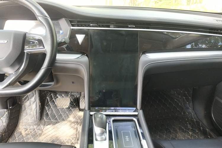 Used Venucia Star 2020 260T Automatic 48V Mild Hybrid Turbocharged Starry Edition Audio And AC Panel