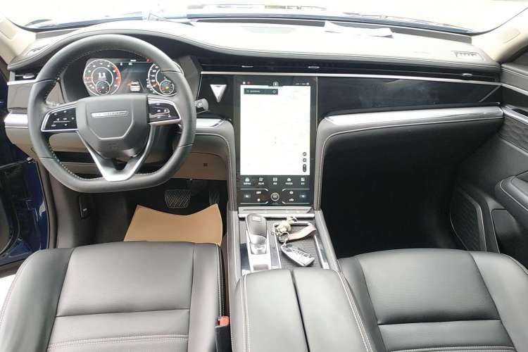 Used Venucia Star 2020 260T Automatic 48V Mild Hybrid Turbocharged Star Edition Center Console