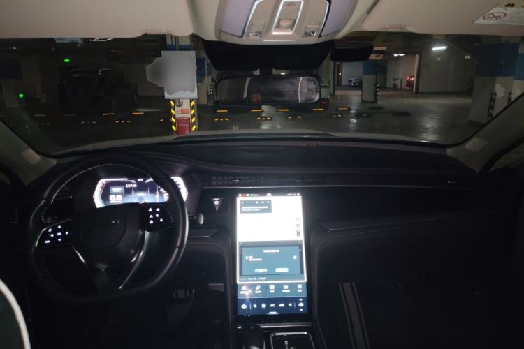 Used Venucia Star 2020 260T Automatic 48V Mild Hybrid Turbocharged Starry Edition Center Console