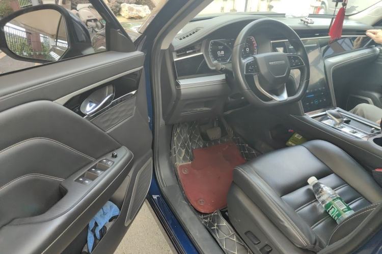 Used Venucia Star 2020 260T Automatic 48V Mild Hybrid Turbocharged Star Edition Driver Seat
