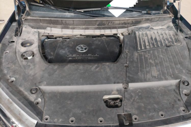 Used Venucia Star 2020 260T Automatic 48V Mild Hybrid Turbocharged Starry Edition Engine Bay