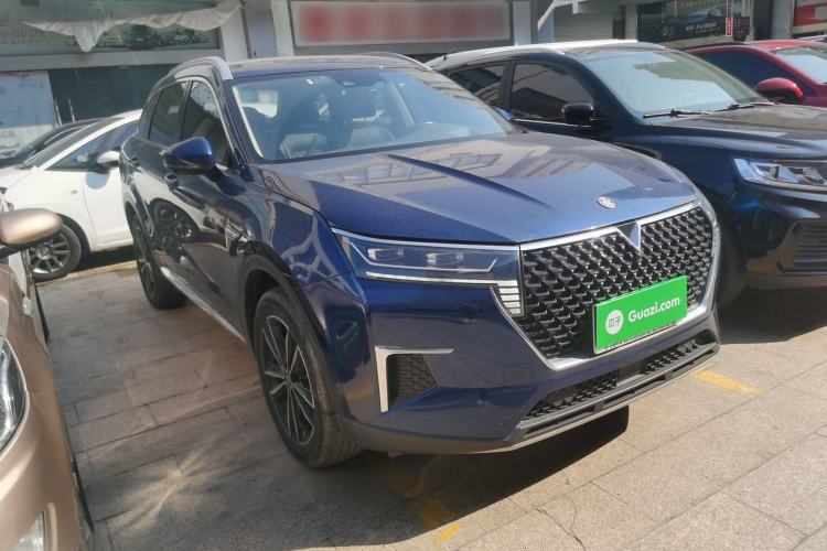Used Venucia Star 2020 260T Automatic 48V Mild Hybrid Turbocharged Starry Edition Exterior 2