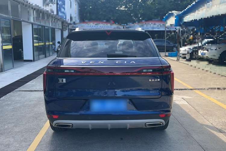Used Venucia Star 2020 260T Automatic 48V Mild Hybrid Turbocharged Starry Edition Exterior 3