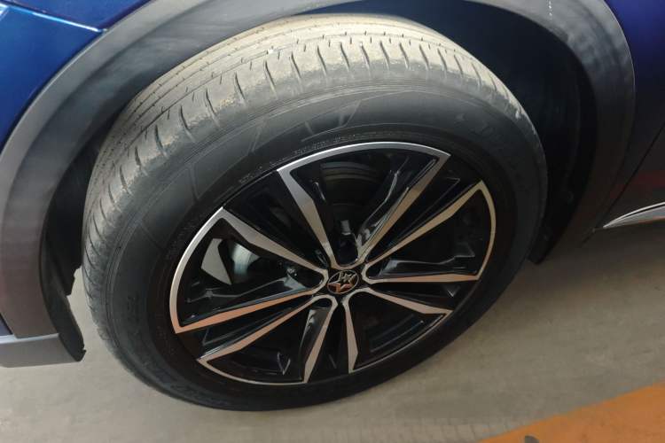 Used Venucia Star 2020 260T Automatic 48V Mild Hybrid Turbocharged Starry Edition Exterior 7