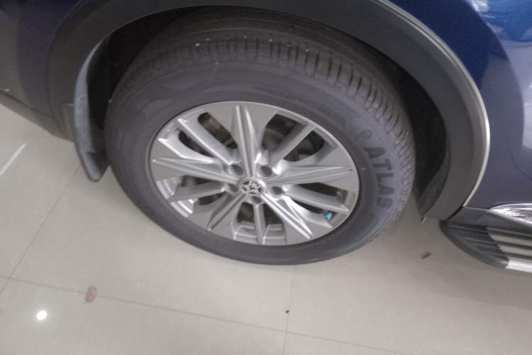 Used Venucia Star 2020 260T Automatic 48V Mild Hybrid Turbocharged Star Edition Exterior 8