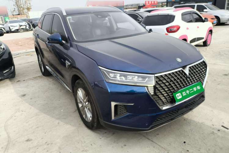 Used Venucia Star 2020 260T Automatic 48V Mild Hybrid Turbocharged Star Edition Front Right 45 Deg