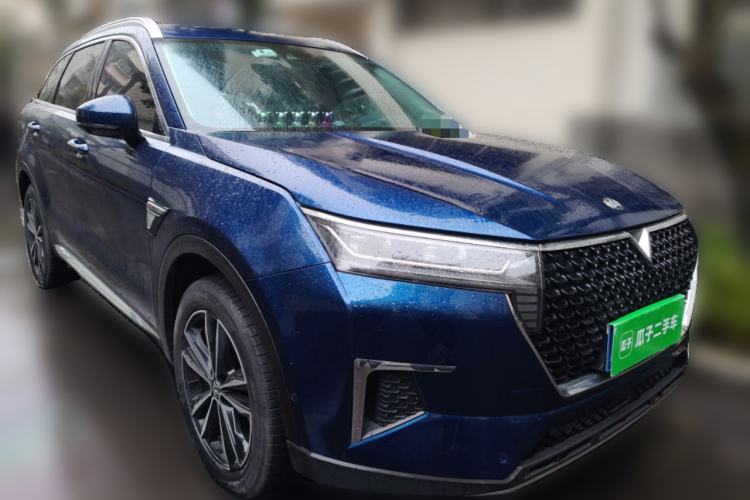 Used Venucia Star 2020 260T Automatic 48V Mild Hybrid Turbocharged Starry Edition Front Right 45 Deg