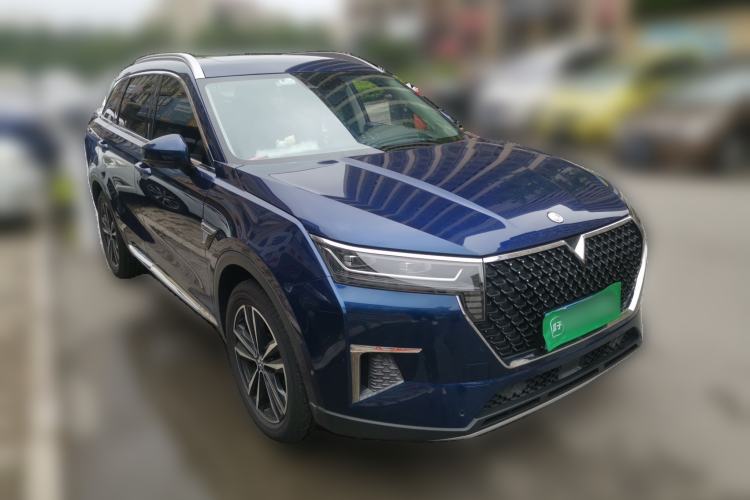 Used Venucia Star 2020 260T Automatic 48V Mild Hybrid Turbocharged StarRui Edition Front Right 45 Deg