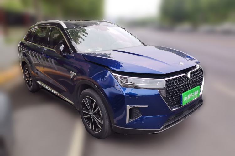 Used Venucia Star 2020 260T Automatic 48V Mild Hybrid Turbocharged Starry Edition Front Right 45 Deg