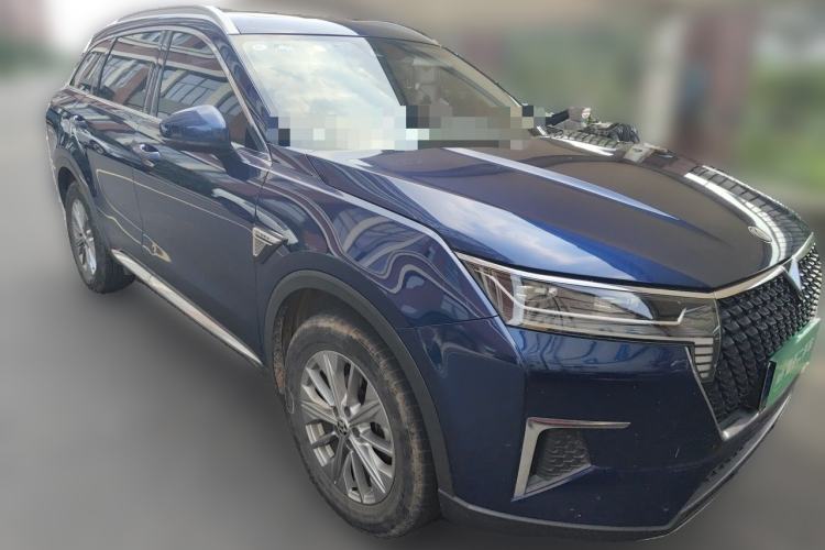 Used Venucia Star 2020 260T Automatic 48V Mild Hybrid Turbocharged Star Edition Front Right 45 Deg