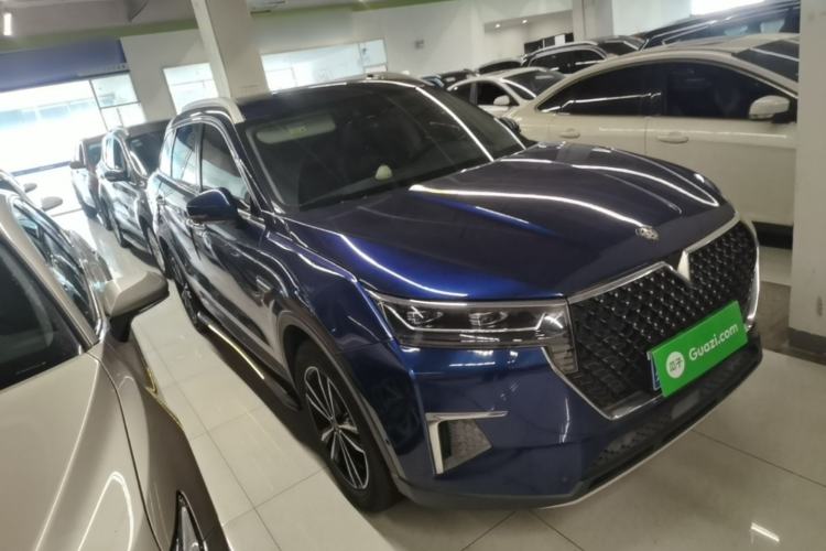 Used Venucia Star 2020 260T Automatic 48V Mild Hybrid Turbocharged Starry Edition Front Right 45 Deg