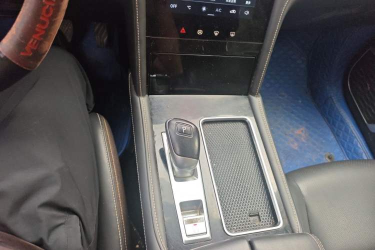 Used Venucia Star 2020 260T Automatic XingShang Edition Gear Lever
