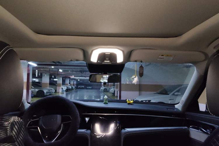Used Venucia Star 2020 260T Automatic 48V Mild Hybrid Turbocharged Starry Edition Headliner