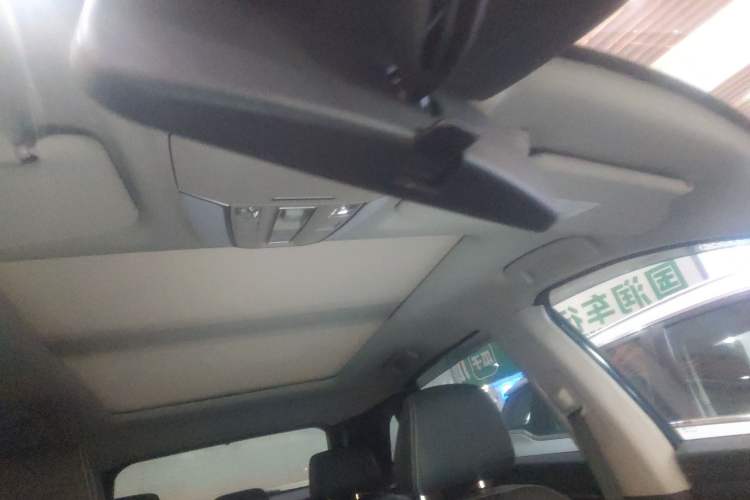 Used Venucia Star 2020 260T Automatic 48V Mild Hybrid Turbocharged Star Edition Headliner