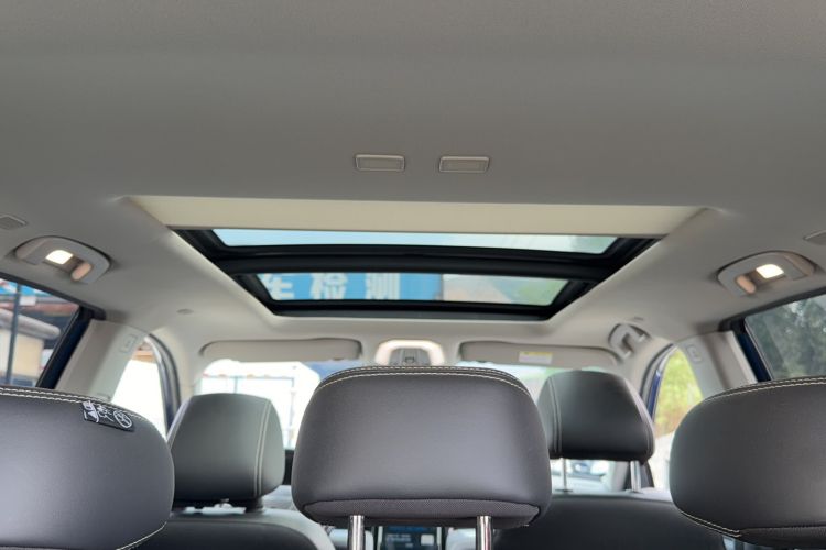 Used Venucia Star 2020 260T Automatic 48V Mild Hybrid Turbocharged Starry Edition Headliner