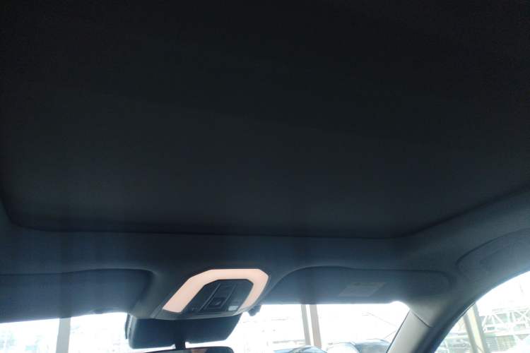 Used Venucia Star 2020 260T Automatic 48V Mild Hybrid Turbocharged Starry Edition Headliner