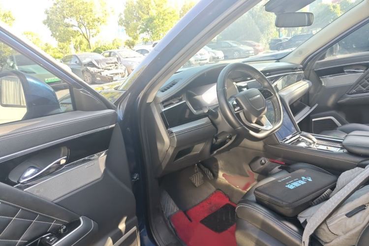 Used Venucia Star 2020 260T Automatic 48V Mild Hybrid Turbocharged Starry Edition Interior 3