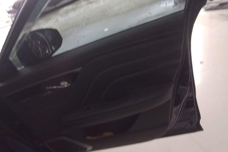 Used Venucia Star 2020 260T Automatic 48V Mild Hybrid Turbocharged Star Edition Interior 5
