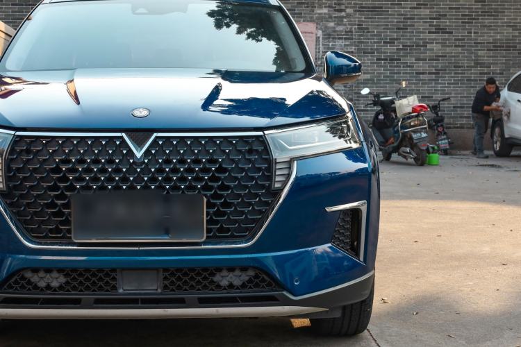 Used Venucia Star 2020 260T Automatic 48V Mild Hybrid Turbocharged Star Edition Left Front Headlight