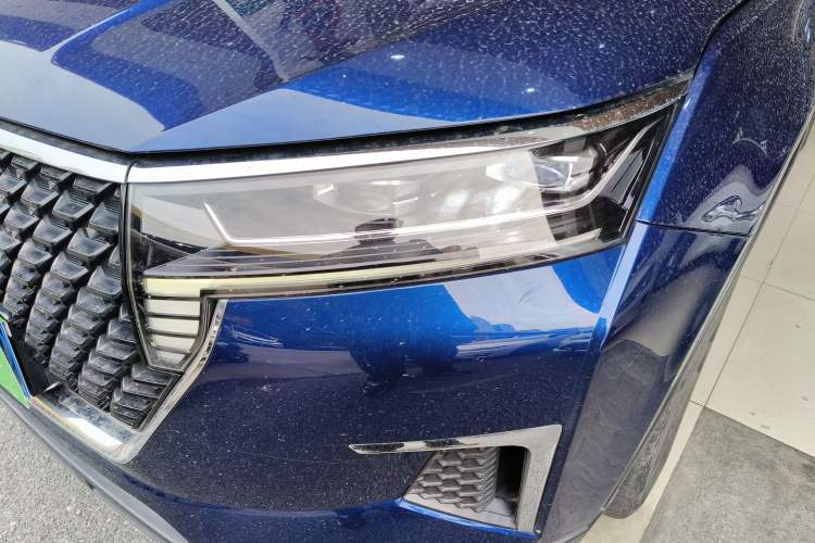 Used Venucia Star 2020 260T Automatic 48V Mild Hybrid Turbocharged Star Edition Left Front Headlight