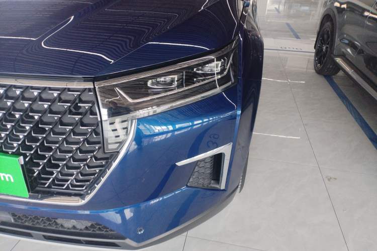 Used Venucia Star 2020 260T Automatic 48V Mild Hybrid Turbocharged Starry Edition Left Front Headlight